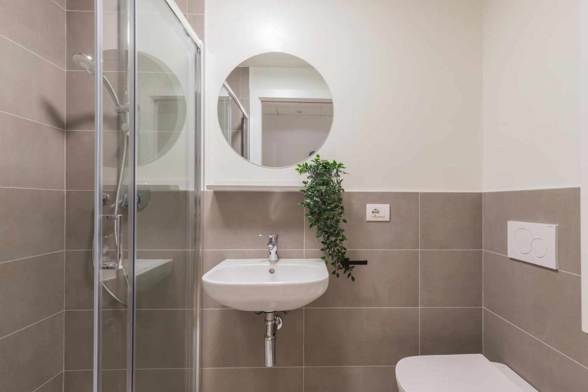 Well-Located Campus Rooms Near City Park Milán Exteriér fotografie